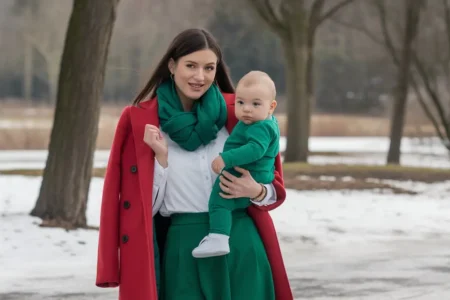 How to Stay Stylish as a Mom: 5 Chic Holiday Tips